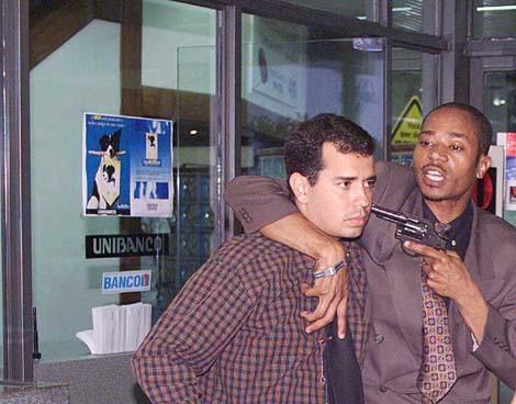 99102701.jpg (33769 bytes)