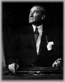 Ulu �nder Mustafa Kemal Atat�rk