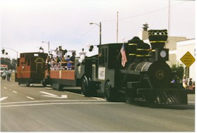 parade.jpg (15604 bytes)