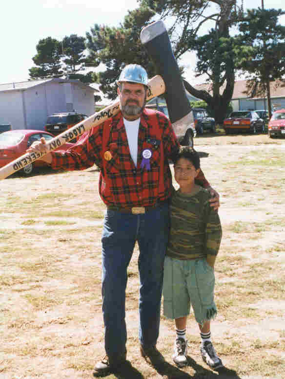 paulbunyan2.jpg (36567 bytes)