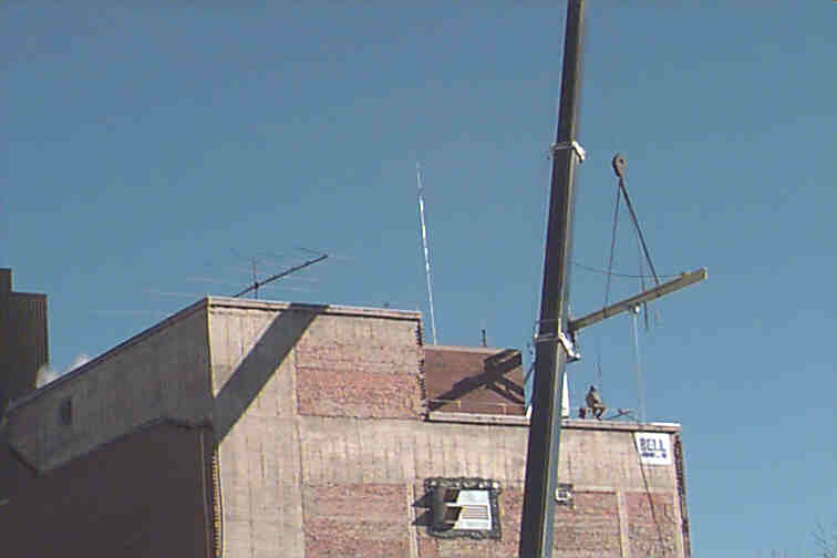 bldg11_2.jpg (21140 bytes)