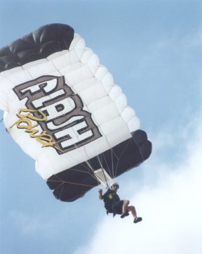 Sabia voando com seu Flash Quedas!