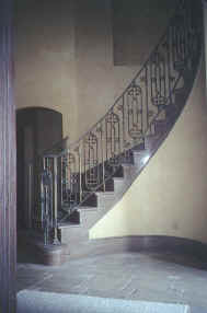 bordeaux2.jpg (108137 bytes)